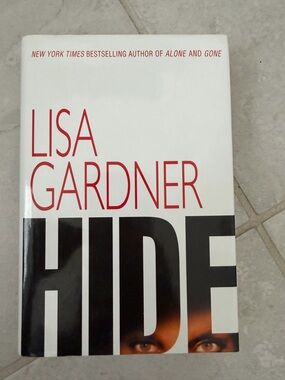 Hide - by Lisa Gardner - Hardcover Book